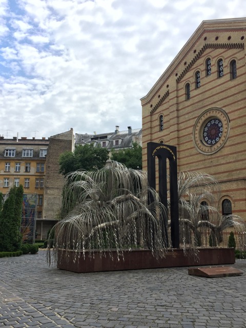 136a869f-ab7e-49d0-8e08-f6e1677d703d