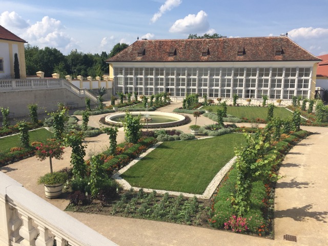 18a44f30-7194-4328-a71c-4f821f8debc8